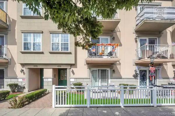10314 Rockaway Beach BLVD #2B, Rockaway Beach, NY 11694