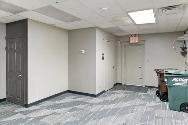4016 82nd ST, Elmhurst, NY 11373