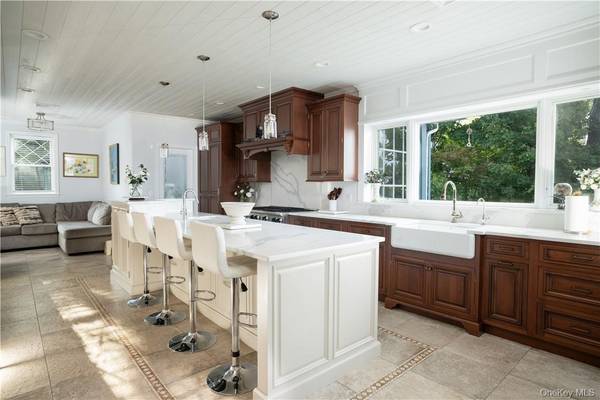 9 Voorhis, Nyack, NY 10960