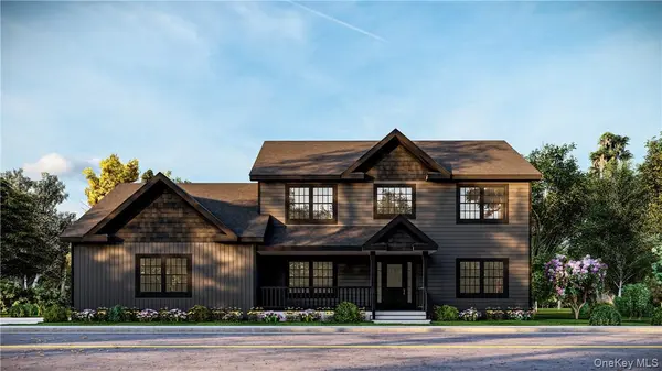 16 Tamarack DR, Newburgh, NY 12550