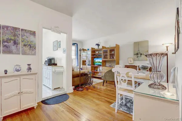 141 Woodmere BLVD #6E, Woodmere, NY 11598