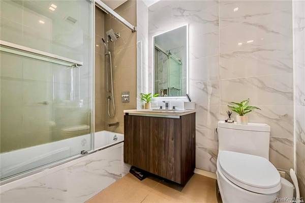 33-66 farrington street, Flushing, NY 11354