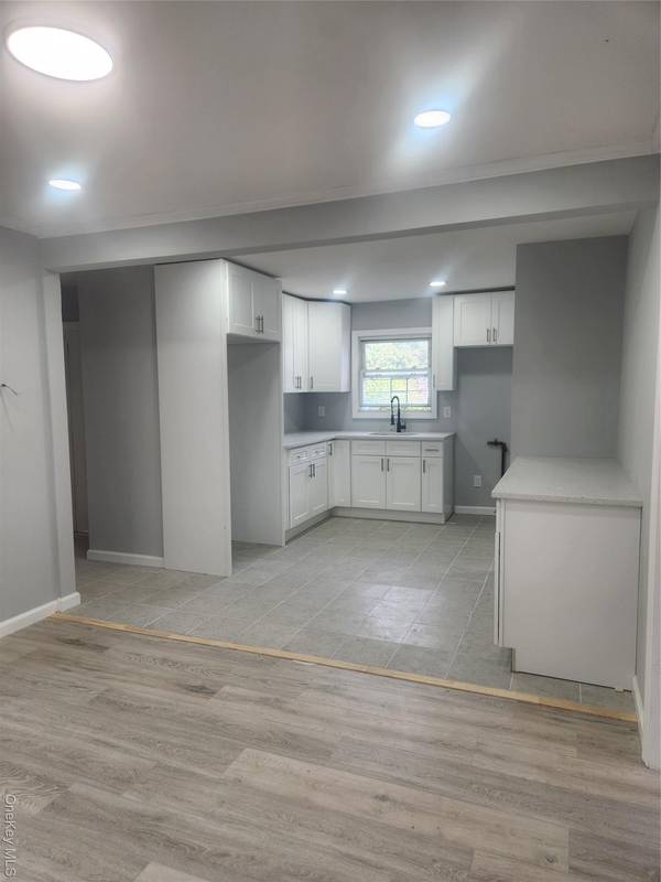 225-19 141 AVE, Springfield Gardens, NY 11413