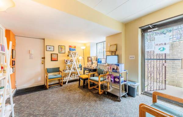 122-15 25th RD #CF3, Flushing, NY 11354