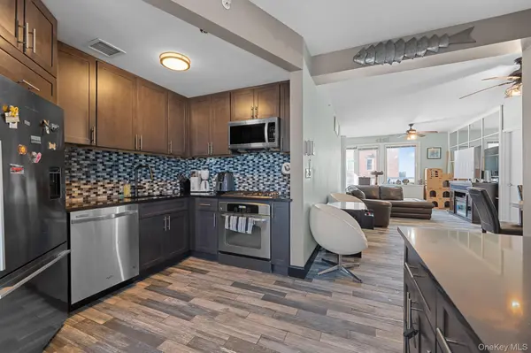 118-20 Ocean Promenade #6D, Rockaway Park, NY 11694