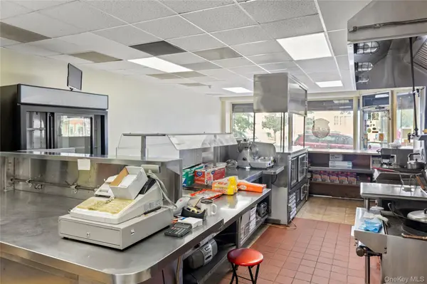 9-20 34th Avenue, Long Island City, NY 11106