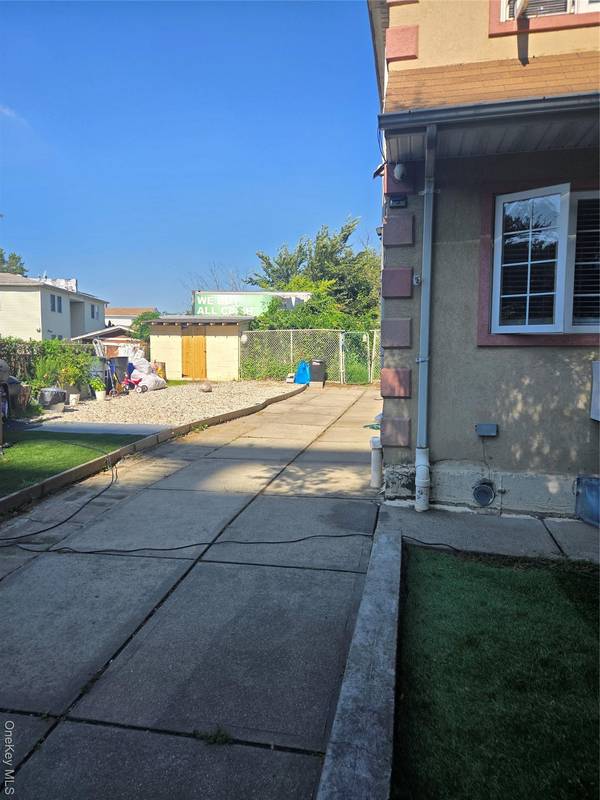 14217 135th AVE, South Ozone Park, NY 11436