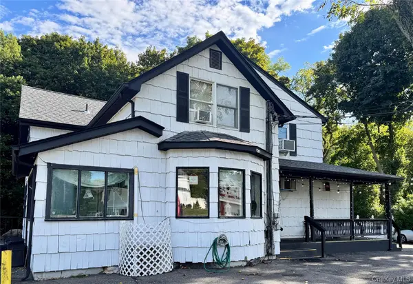 749 Mount Sinai Coram RD, Mount Sinai, NY 11766