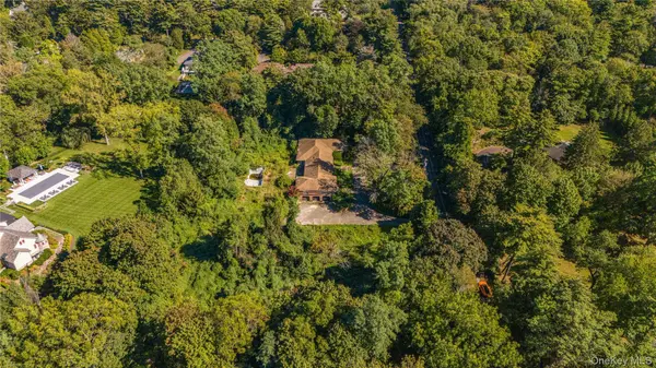 169 Middle Neck RD, Sands Point, NY 11050
