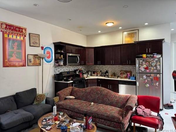 186 Howard AVE, Brooklyn, NY 11233