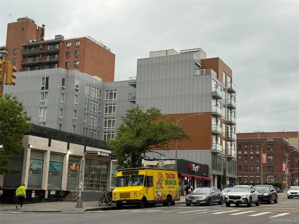 146-17 Northern BLVD #2nd Fl, Flushing, NY 11354