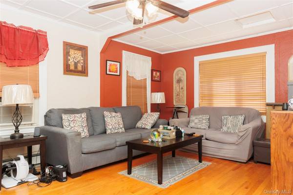 6 Elm PL #6, Bronx, NY 10465