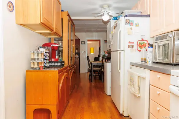6 Elm PL #6, Bronx, NY 10465