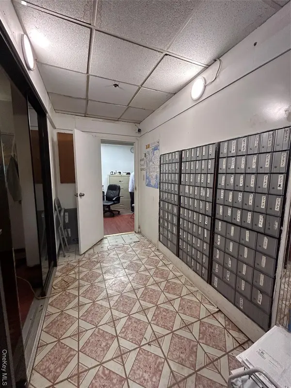 7 Chatham SQ #7, New York (manhattan), NY 10038