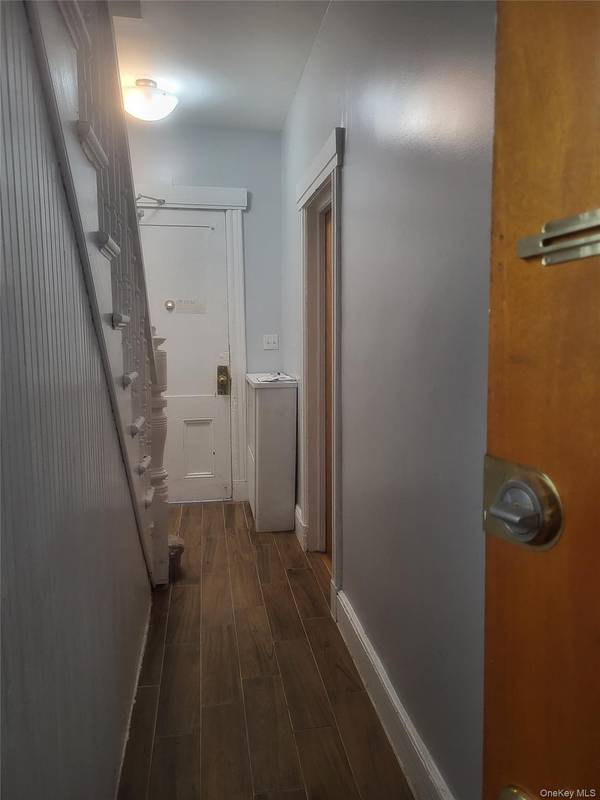 93-10 50th AVE, Elmhurst, NY 11373