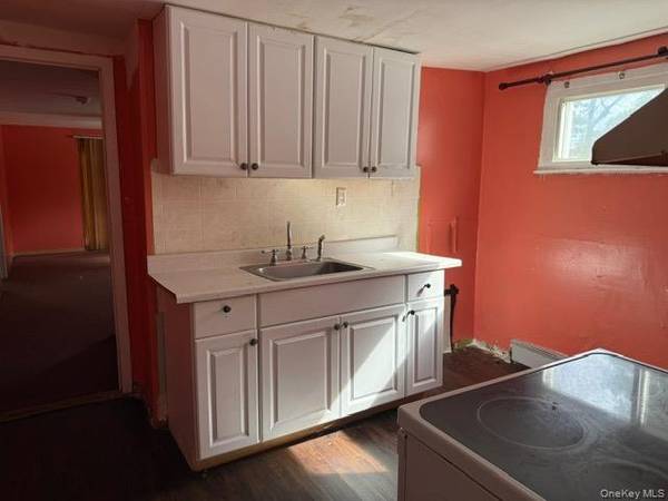 120 Lockwood AVE, Huntington, NY 11746
