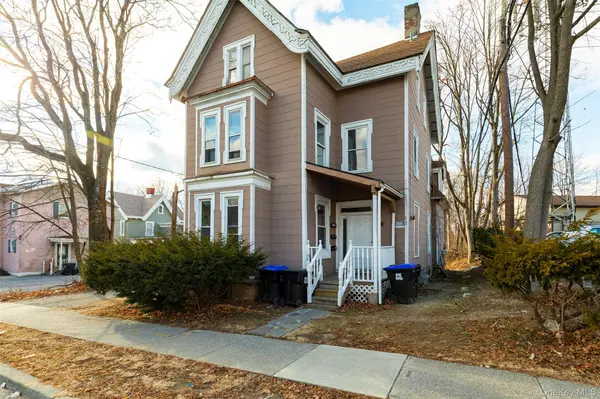 18 S Clinton ST, Poughkeepsie, NY 12601