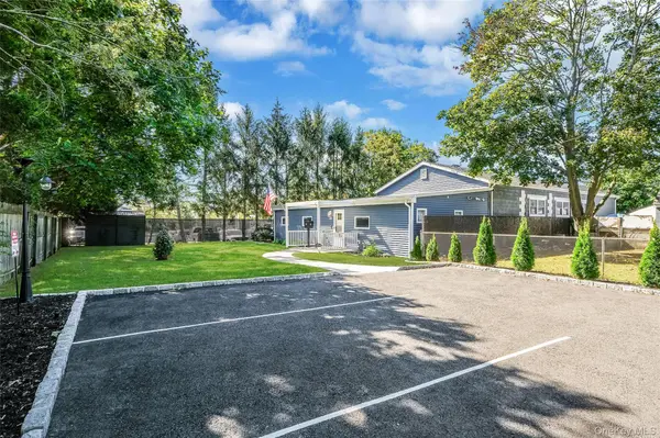 14 E 3rd ST, Patchogue, NY 11772