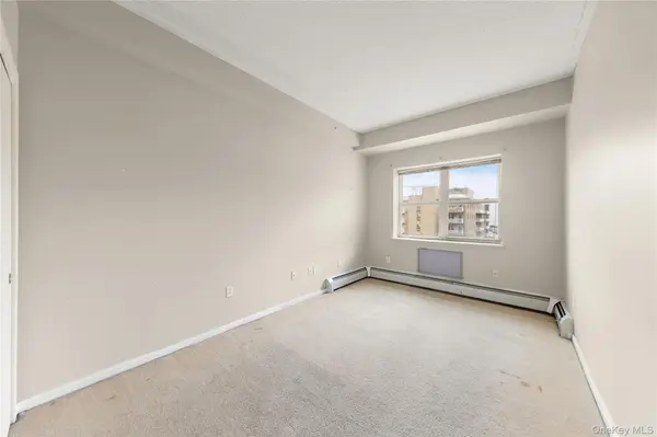 260 Beach 81st ST #6V, Rockaway Beach, NY 11693