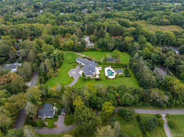 53 Simonson RD, Old Brookville, NY 11545