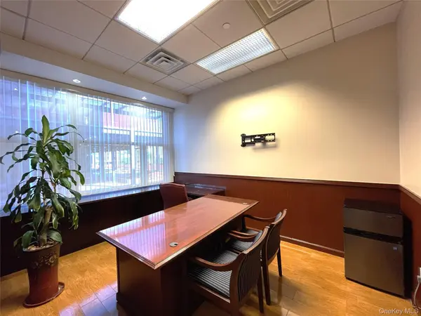 136-20 38th AVE, Flushing, NY 11354