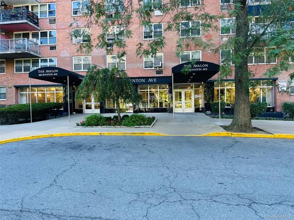 880 Boynton AVE #8M, Bronx, NY 10473