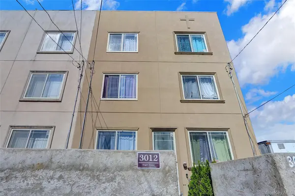 3012 Seagirt AVE, Far Rockaway, NY 11691