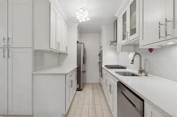 75-02 Austin ST #2J, Forest Hills, NY 11375