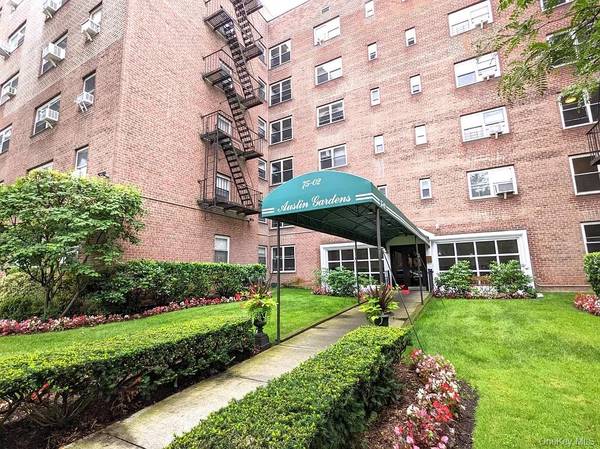 75-02 Austin ST #2J, Forest Hills, NY 11375