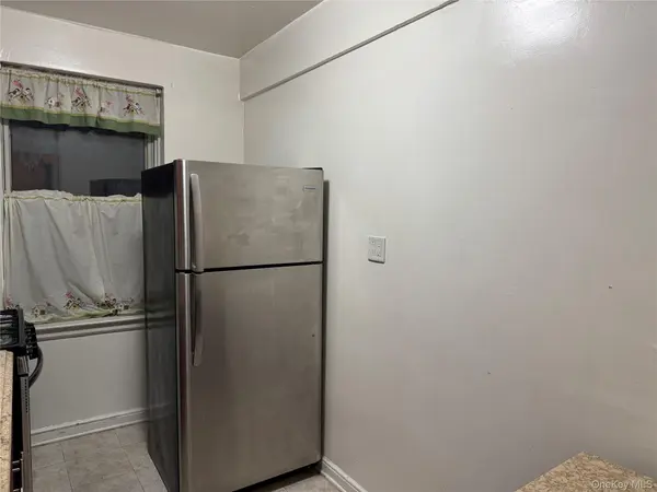 141-17 78 Rd #1O, Kew Garden Hills, NY 11367