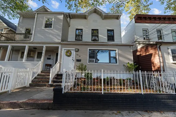 10439 90th AVE, Richmond Hill, NY 11418