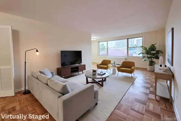 212-30 23rd Ave #1H, Bayside, NY 11360