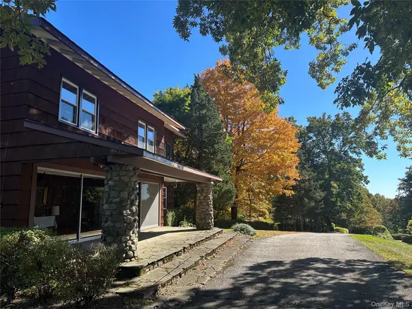 376 Lane Gate RD, Cold Spring, NY 10516