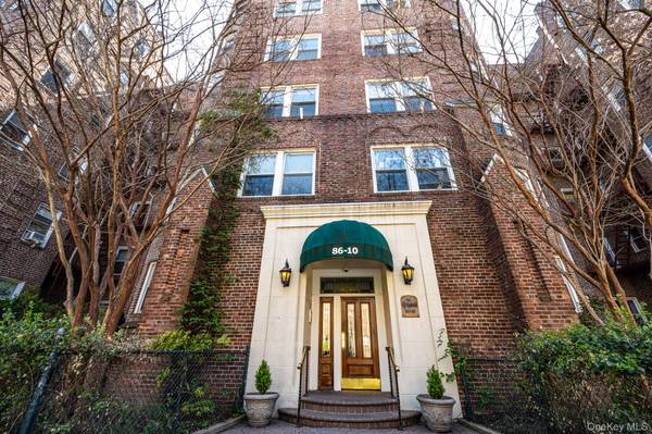 86-10 34 AVE #114, Jackson Heights, NY 11372