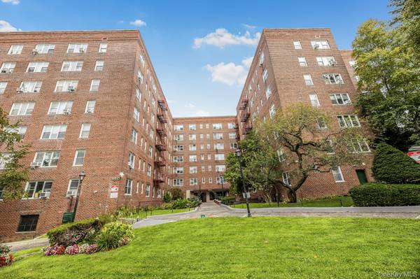 480 Riverdale AVE #7L, Yonkers, NY 10705