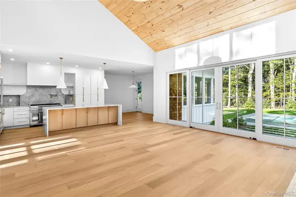 5697 Westphalia RD, Mattituck, NY 11952