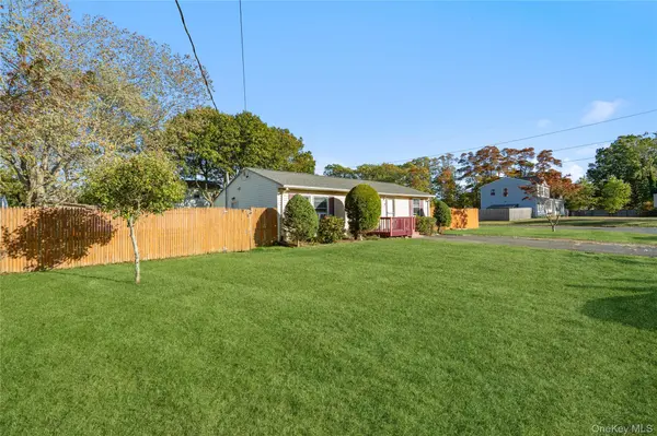 501 Scherger AVE, East Patchogue, NY 11772