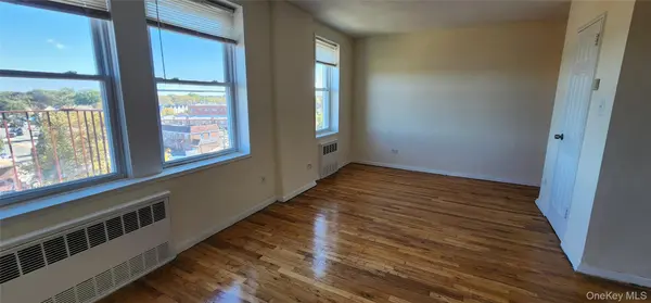 222-89 Braddock Ave #6-D, Bellerose, NY 11428