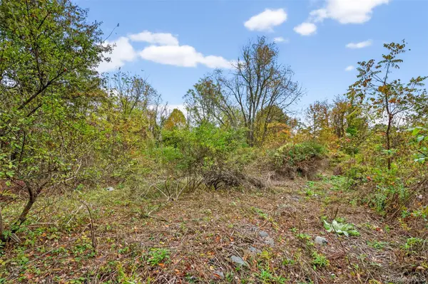 37 N Ohioville RD, New Paltz, NY 12561