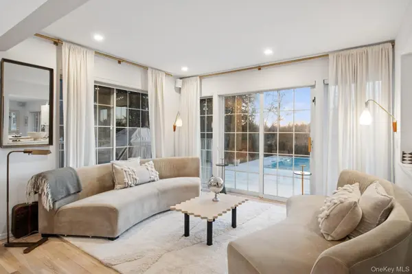 62 Sea Farm LN, Bridgehampton, NY 11932