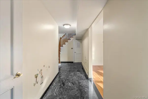 57-81 228 ST, Flushing, NY 11364
