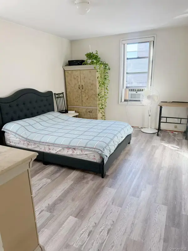 38-15 149th ST #1A, Flushing, NY 11354