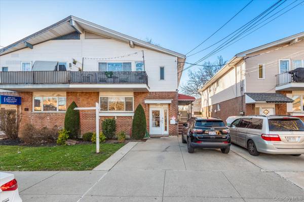 151-42 82nd ST, Howard Beach, NY 11414