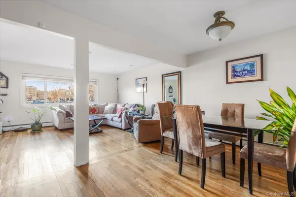 151-42 82nd ST, Howard Beach, NY 11414