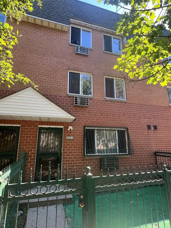 3321 13th ST, Astoria, NY 11106