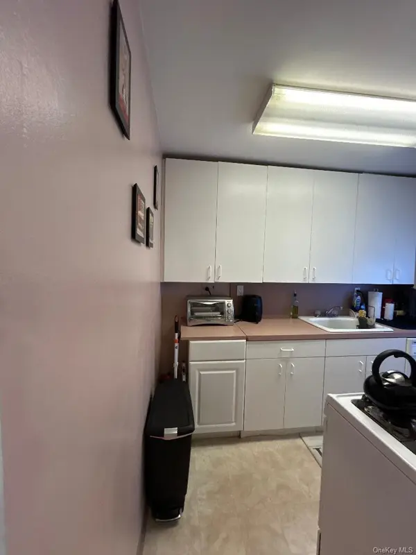 17-84 166 #4-162, Whitestone, NY 11357