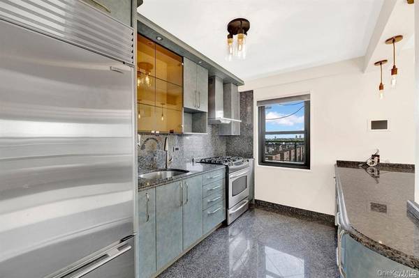 109-33 71st RD #11A, Forest Hills, NY 11375