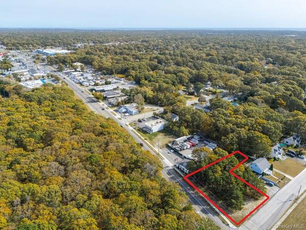 574 Montauk HWY, Shirley, NY 11967