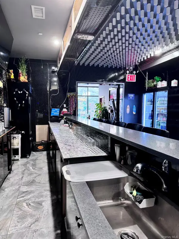 138-12 Northern Blvd, Flushing, NY 11354