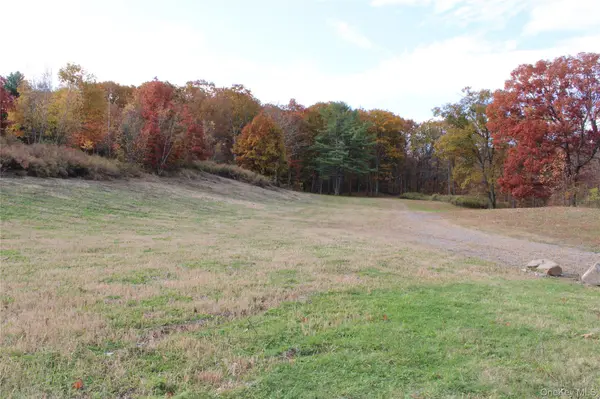 Round Lake RD, Rhinebeck, NY 12572